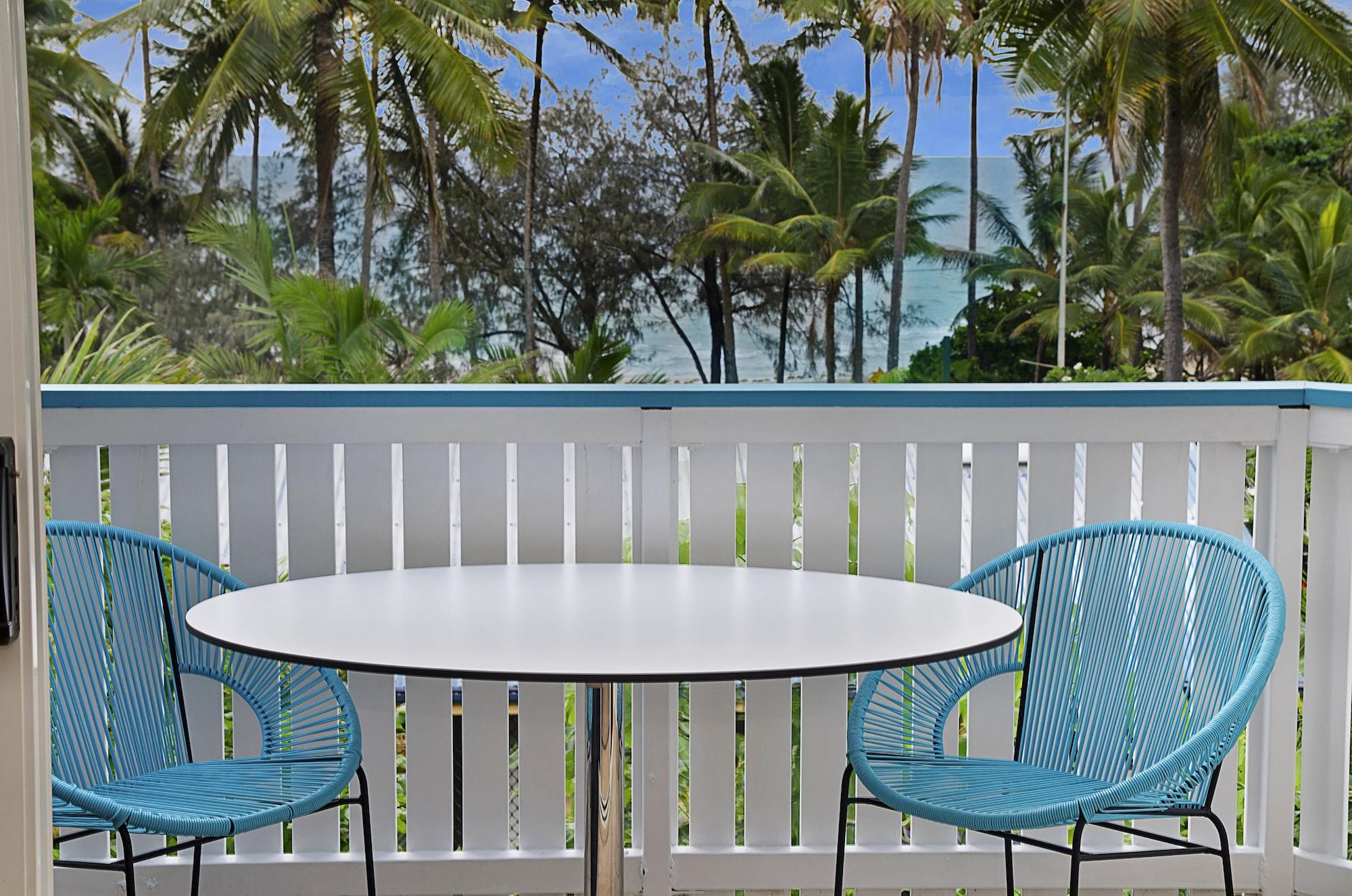 By The Sea Port Douglas Eksteriør bilde
